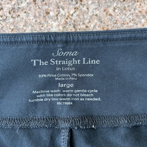 SOMA pull on stretch pants - Picture 3 of 3